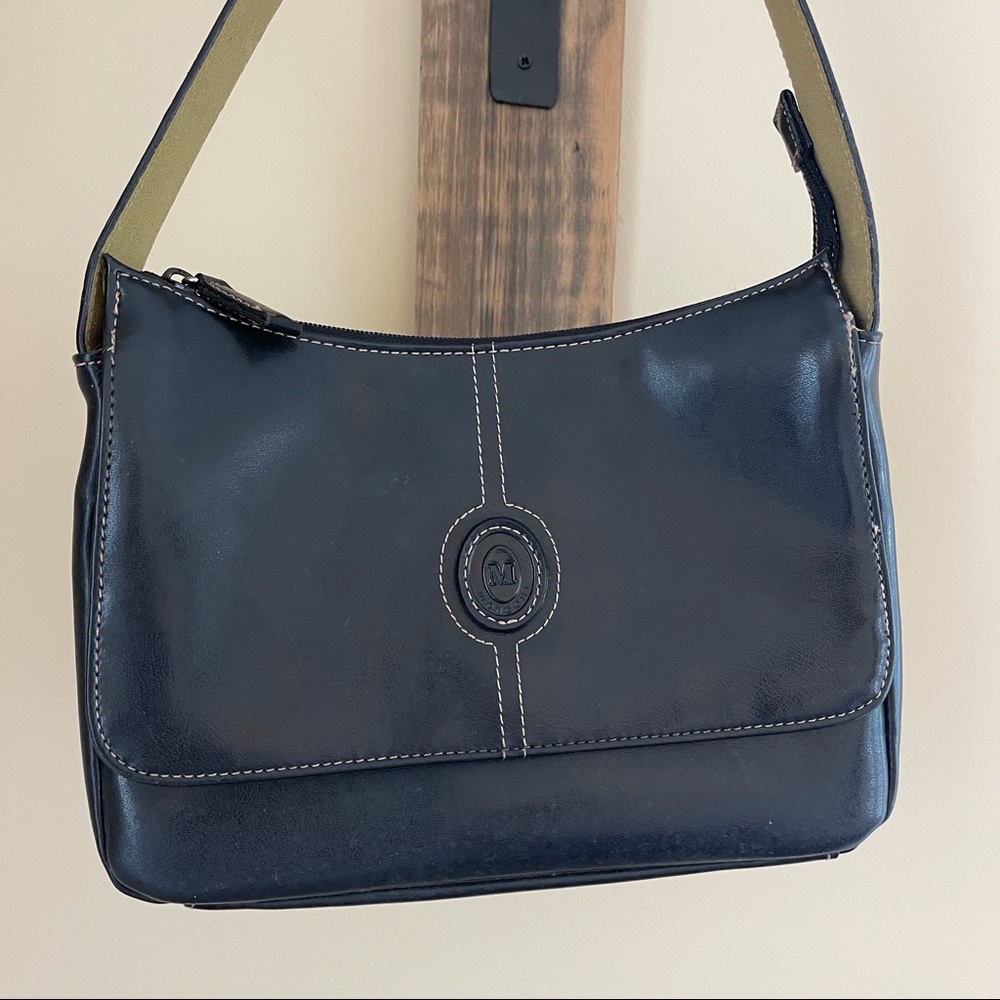 MONDANI | Vintage Black Leather Shoulder Purse - Picture 4 of 11